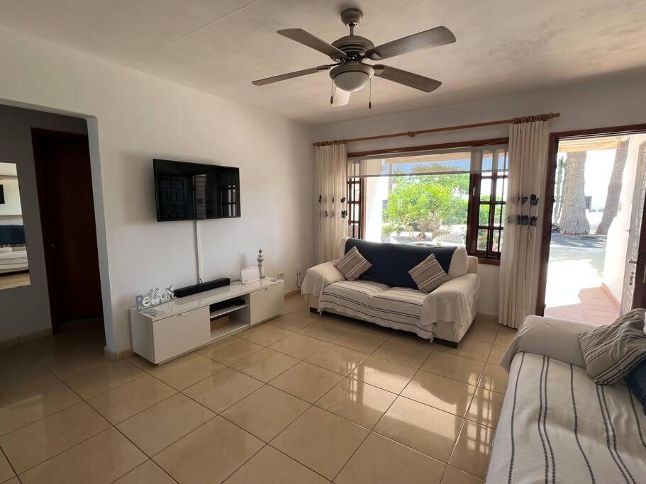 Casa Mo, 2 Bedroom Apartment Close To The Beach Puerto del Carmen  Luaran gambar